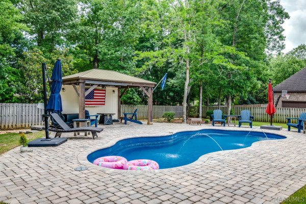 8456 Marsh Pointe Drive