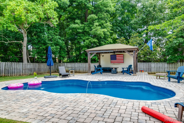 8456 Marsh Pointe Drive