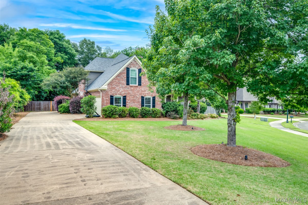 8456 Marsh Pointe Drive