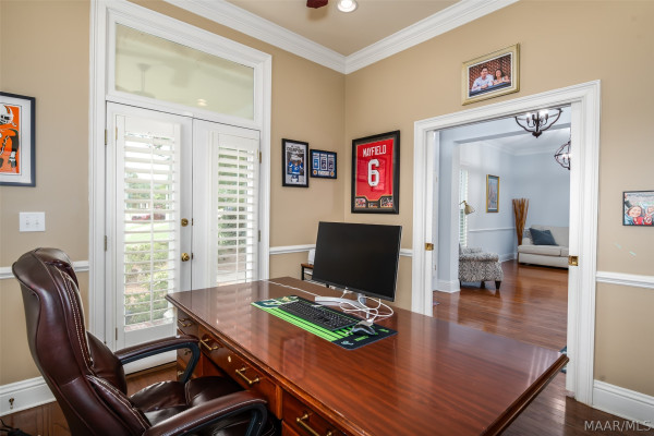 8456 Marsh Pointe Drive