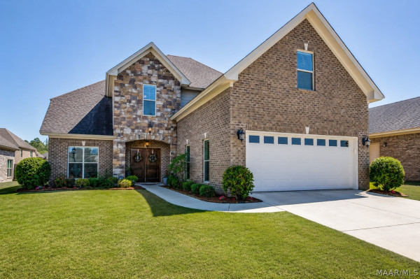 1035 HAYLEE BROOK Lane