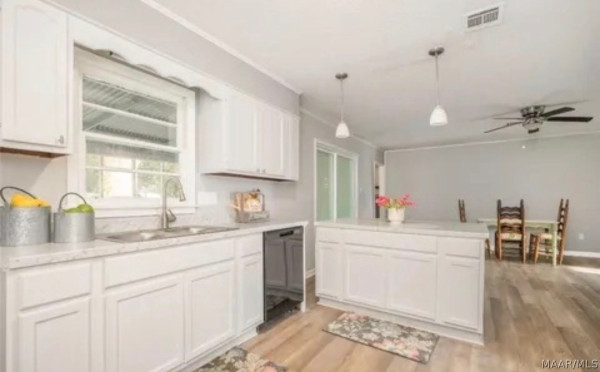 725 Queensbury Drive