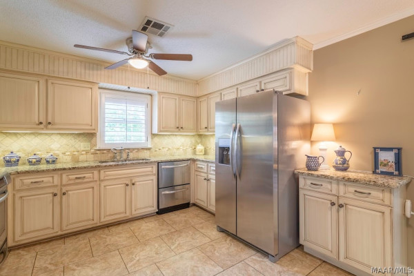 1248 Woodhill Court