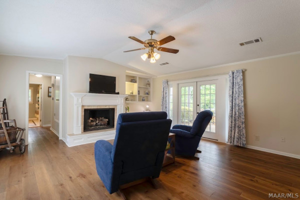 1248 Woodhill Court