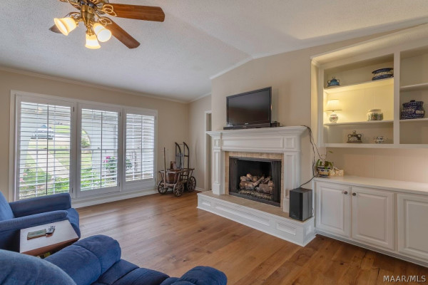 1248 Woodhill Court
