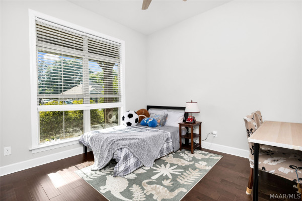 9238 CRESCENT LODGE Drive