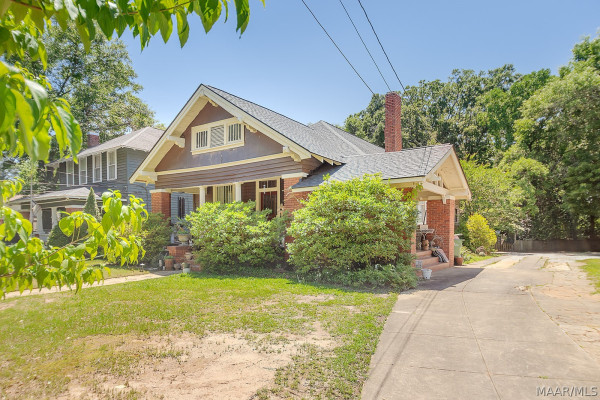 44 S CAPITOL Parkway