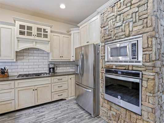 8408 Marsh Pointe Drive