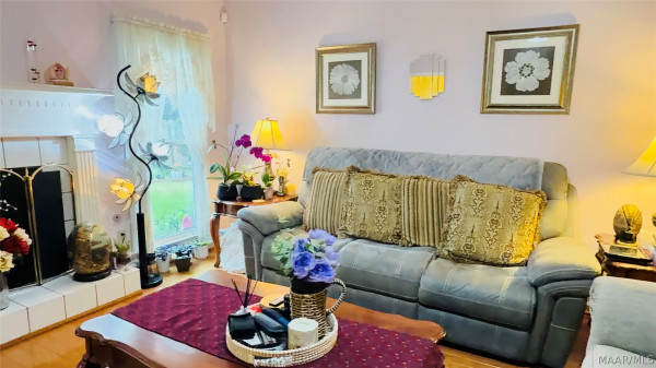 2237 Semaht Drive
