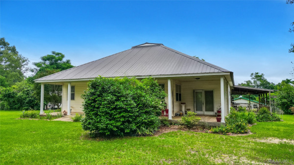 112 County Road 64 .
