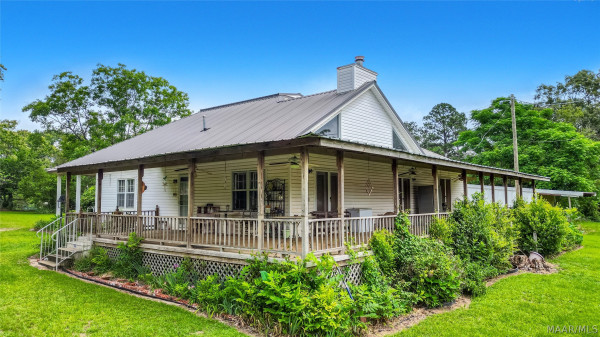 112 County Road 64 .