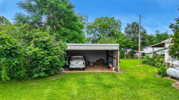 112 County Road 64 .