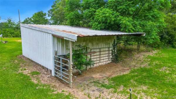 112 County Road 64 .