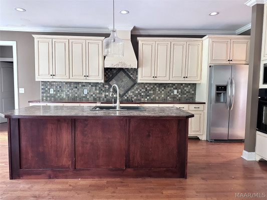 409 OAK VALLEY Road