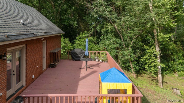 210 SCENIC Drive