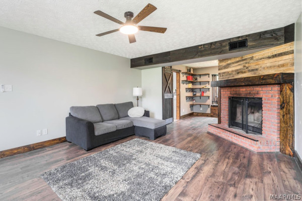 210 SCENIC Drive