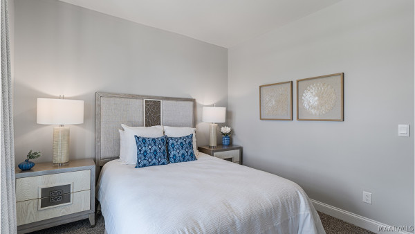 4805 Monarch Pass