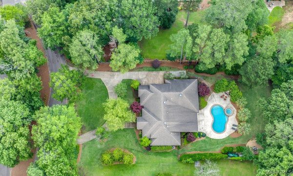 8213 Mossy Oak Drive