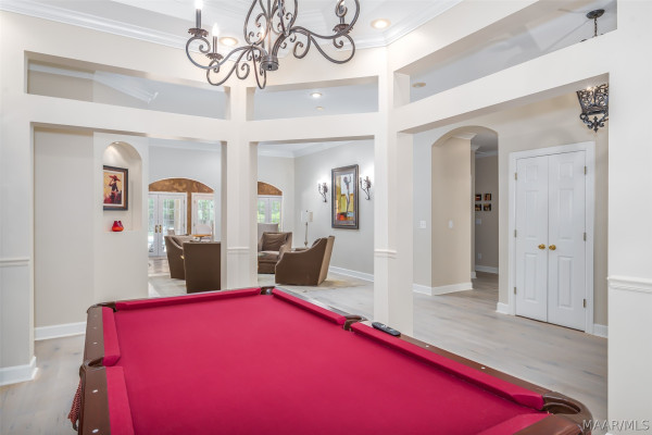 8213 Mossy Oak Drive
