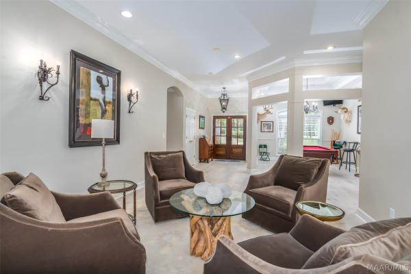 8213 Mossy Oak Drive