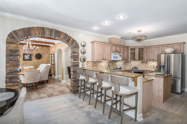 8213 Mossy Oak Drive
