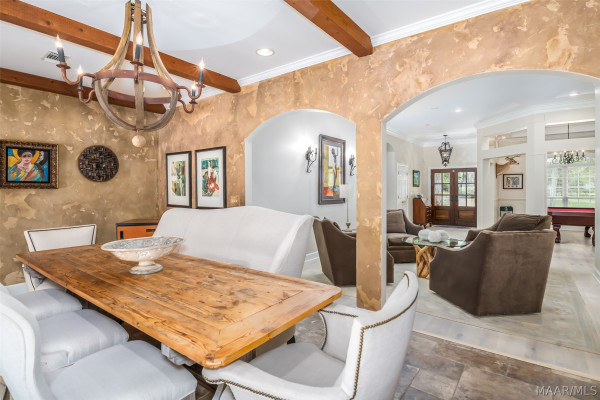 8213 Mossy Oak Drive
