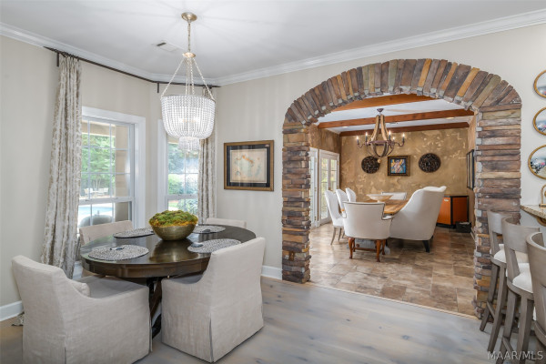 8213 Mossy Oak Drive