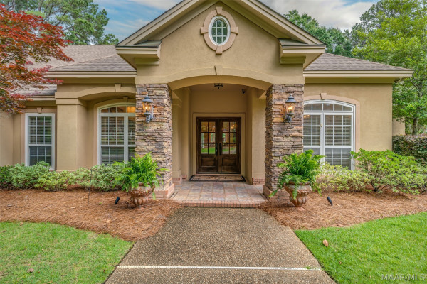 8213 Mossy Oak Drive