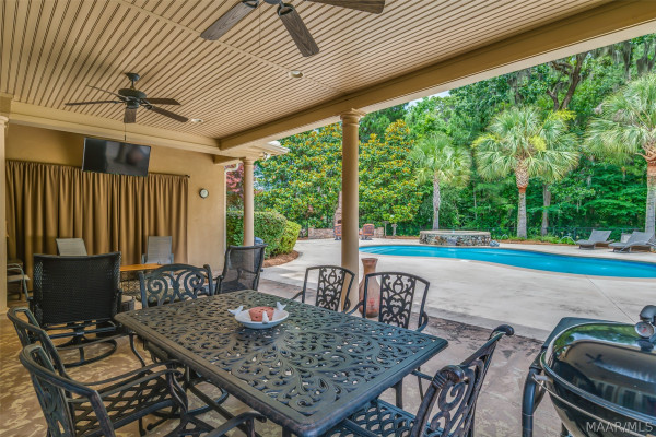 8213 Mossy Oak Drive