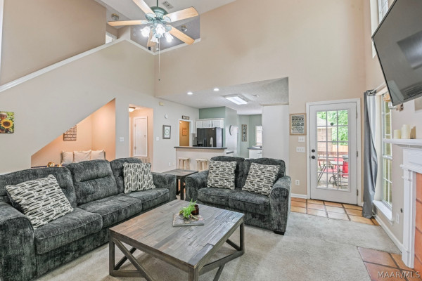 831 HEATHER Drive