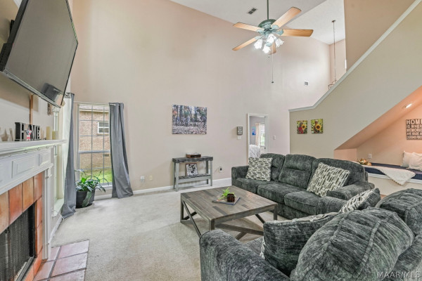 831 HEATHER Drive