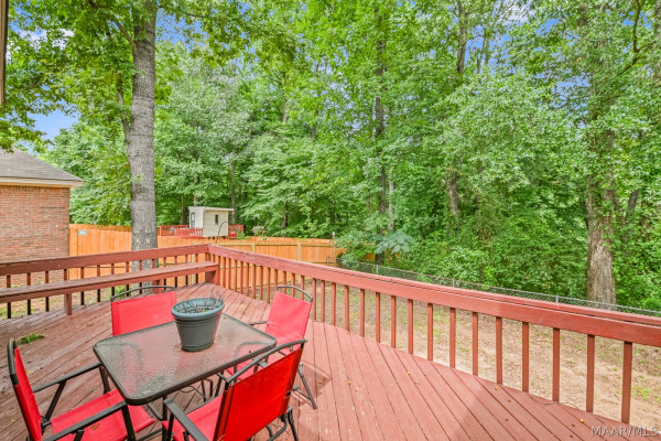 831 HEATHER Drive