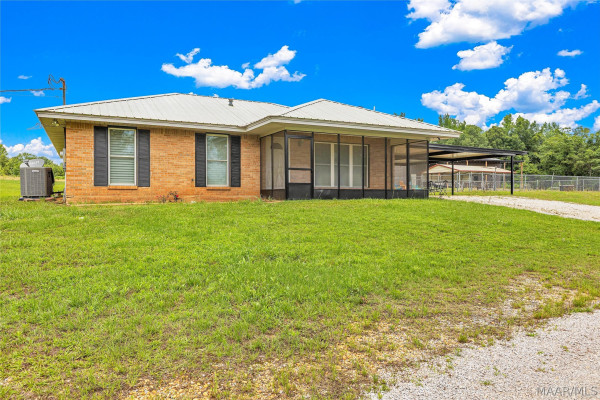 2797 County Road 131 .