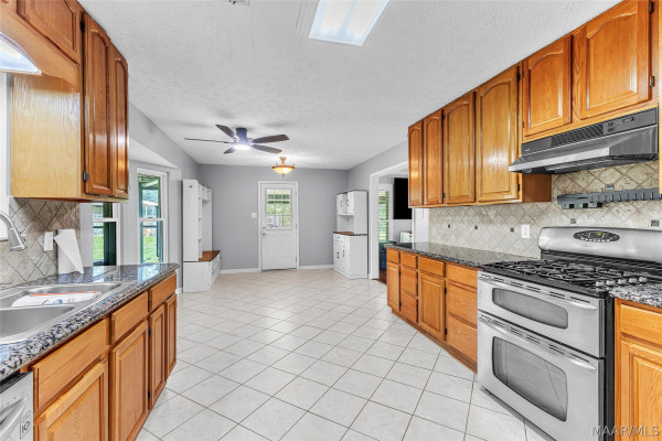 2797 County Road 131 .