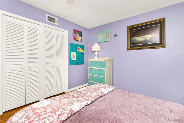 2832 S Colonial Drive