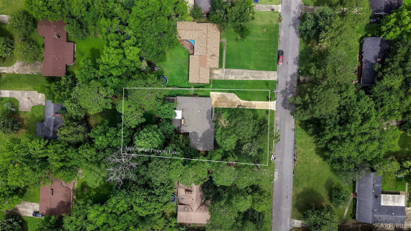 2832 S Colonial Drive