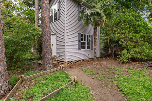 2832 S Colonial Drive
