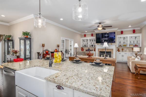 8985 Caraway Lane
