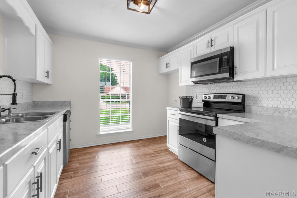 5634 RED BARN Road