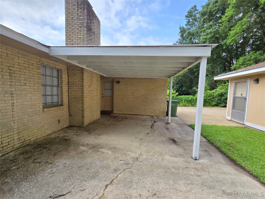 516 E Moye Drive
