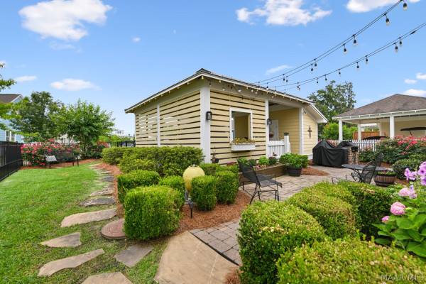 112 Woodridge Avenue