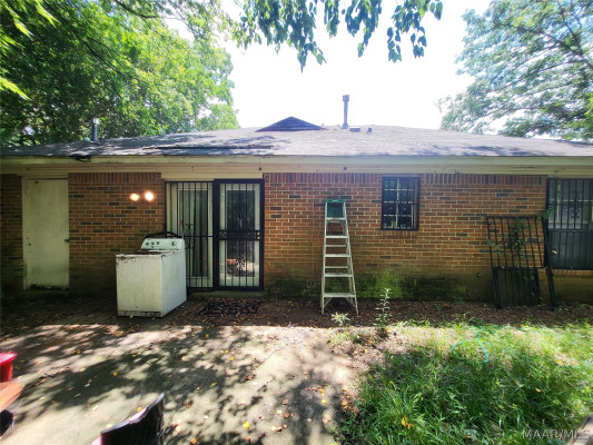 5813 Hyde Park Drive