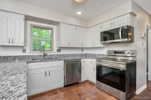 3715 Dresden Court