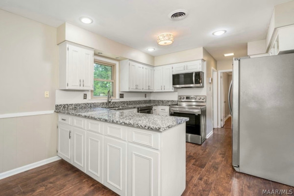 3715 Dresden Court