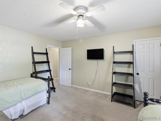 6606 Hollis Drive