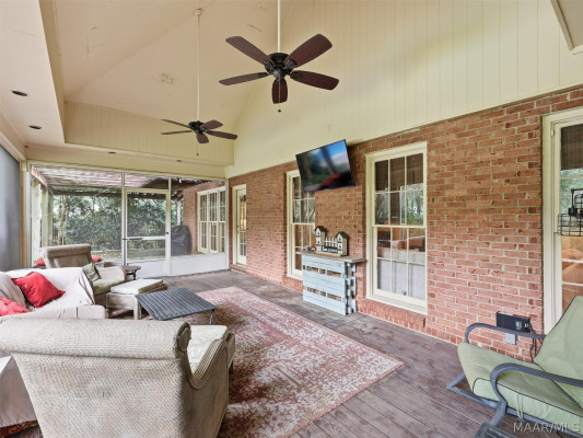 6606 Hollis Drive