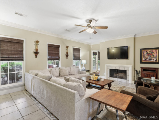 6606 Hollis Drive