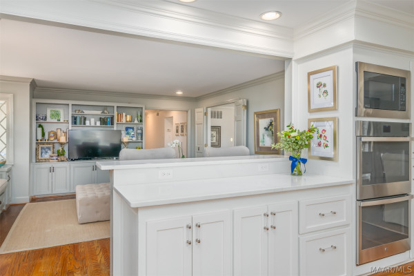 1803 Pineneedle Road