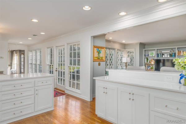 1803 Pineneedle Road