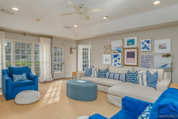 1803 Pineneedle Road